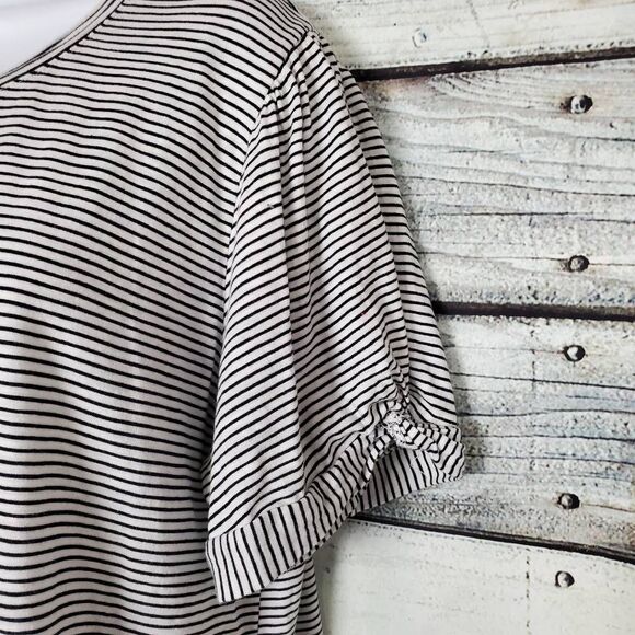 Maurices Women’s Top XL Black White Striped Short Sleeve Tee Modal Blend - Picture 2 of 8